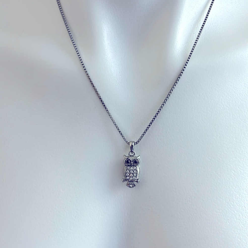 Silver Necklace with owl pendant - Picture 3 of 5